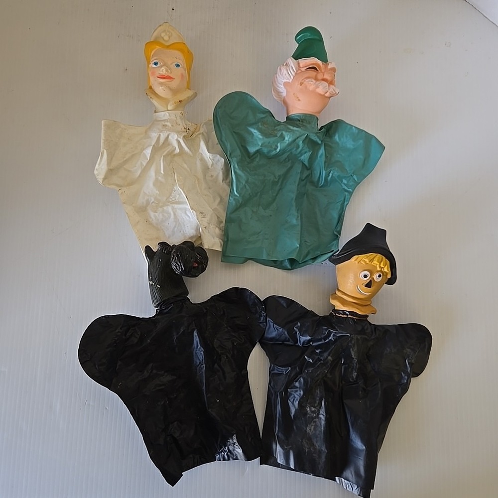 VTG Wizard Of Oz TOTO Dog Face HAND PUPPET, Wizard, Scarecrow, And Glenda Lot